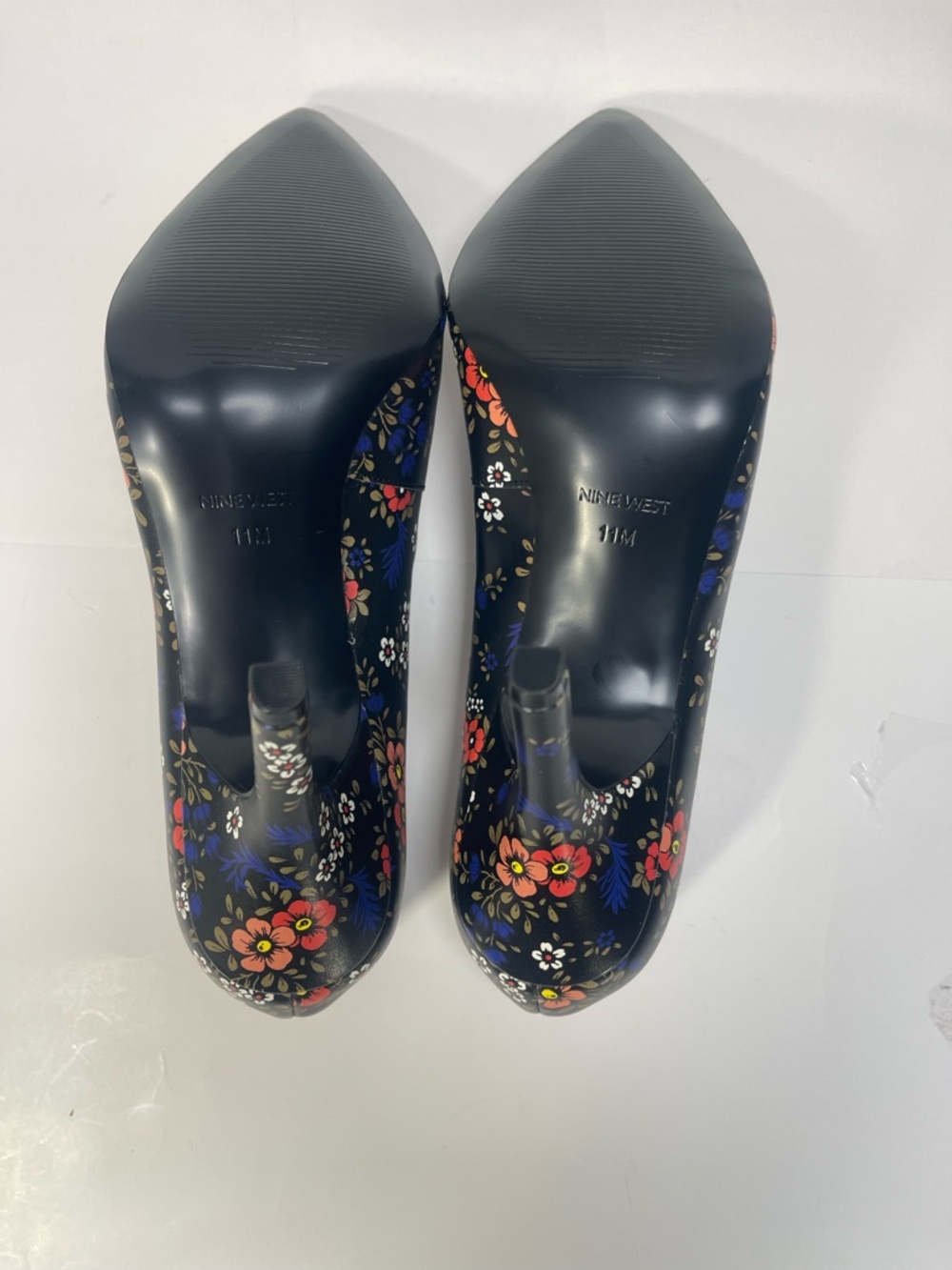 Nine West Black Floral Pointed Pumps with Red and Pink Blooms - Picture 7 of 7